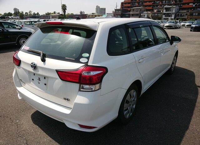 Toyota Fielder Hybrid X White 2017 full